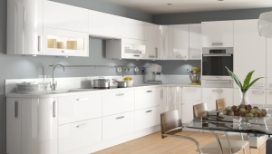  White kitchen furniture