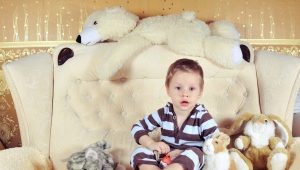  Sofa in a nursery for the boy