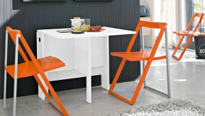  Folding chairs for the kitchen