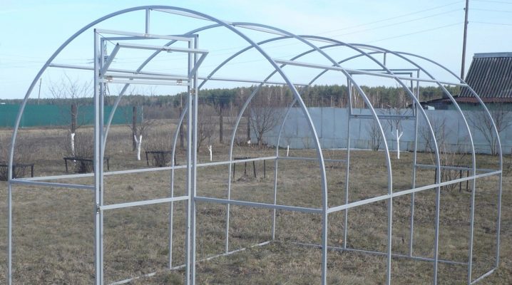  How to make a greenhouse from a profile pipe?
